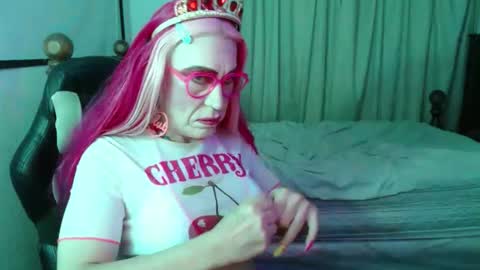 Snapshot of lizicherystrawbery chatting on April 2026 10:09:02 AM Lizi Chery Strawbery online show from April 2026 10:09:02 AM