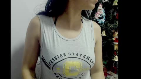 lizz1305 online show from December 2024 03:22:02 PM