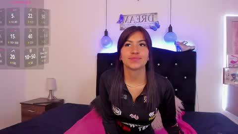 Snapshot of lizz_cherry_ chatting on April 2026 09:16:01 PM lizz online show from April 2026 09:16:01 PM