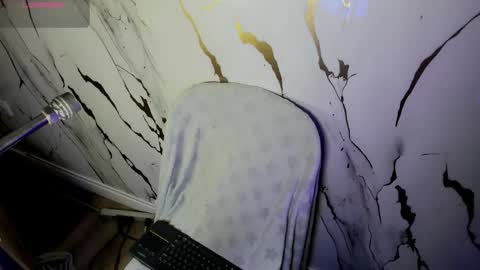 Snapshot of lizz_tender chatting on March 2026 12:21:02 PM Lizz online show from March 2026 12:21:02 PM