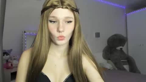 lizza_a online show from March 2026 06:45:02 PM