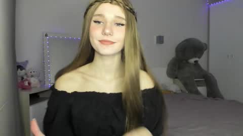 lizza_a online show from March 2026 06:14:01 PM
