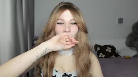 Snapshot of lizza_a chatting on March 2026 06:34:01 PM lizza_a online show from March 2026 06:34:01 PM