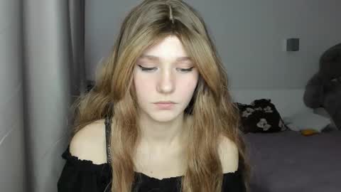 Snapshot of lizza_a chatting on March 2026 08:48:01 PM lizza_a online show from March 2026 08:48:01 PM