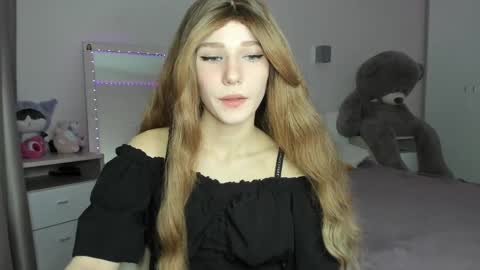 lizza_a online show from March 2026 05:24:02 PM