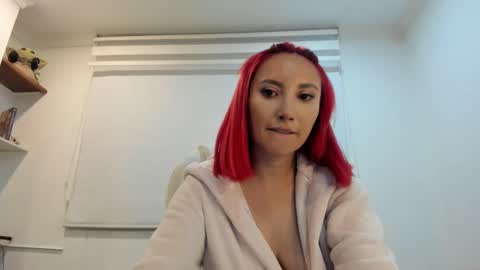 Snapshot of lizzdoux chatting on October 2025 12:43:02 AM lizzdoux online show from October 2025 12:43:02 AM