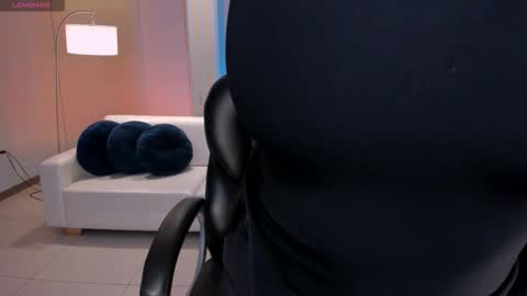 Lizzi  online show from October 2025 09:03:02 PM