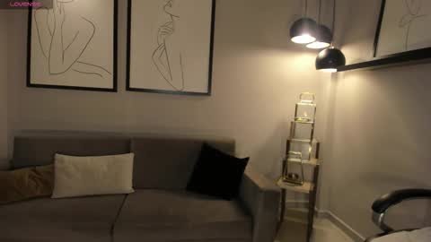 Lizzi  online show from January 2026 08:56:01 PM