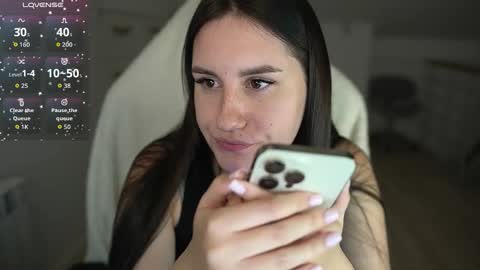 Snapshot of lizzi_fox chatting on October 2025 05:02:02 PM Lizi-Fox online show from October 2025 05:02:02 PM