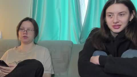 lizzi_muur online show from February 2025 11:20:01 AM