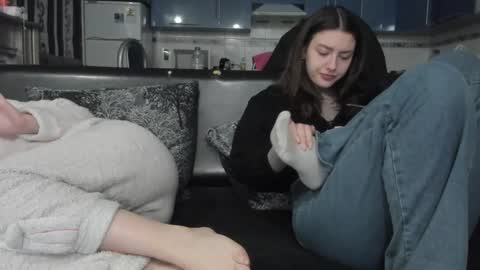 lizzi_muur online show from February 2025 06:32:02 PM