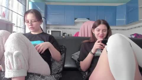 lizzi_muur online show from February 2025 12:14:02 PM