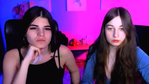 Snapshot of lizzie_boom chatting on March 2026 08:23:02 PM lizzie_boom online show from March 2026 08:23:02 PM