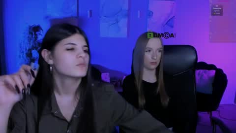 Snapshot of lizzie_boom chatting on March 2026 07:37:01 PM lizzie_boom online show from March 2026 07:37:01 PM