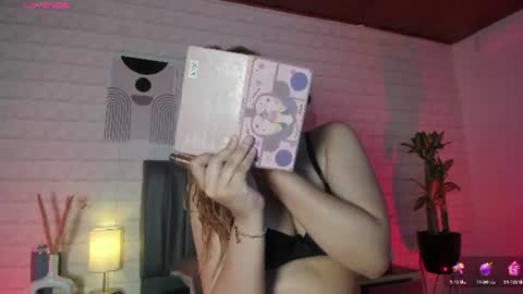 Snapshot of lizzie_evans chatting on July 2026 11:36:02 AM Lizzie online show from July 2026 11:36:02 AM