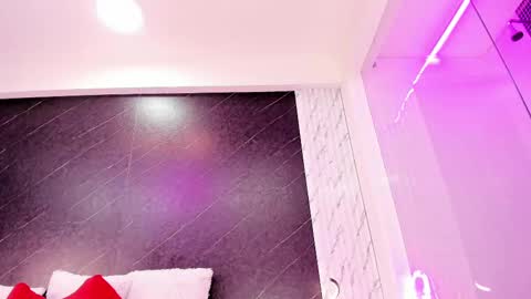 I am Lizz online show from February 2025 03:28:02 PM