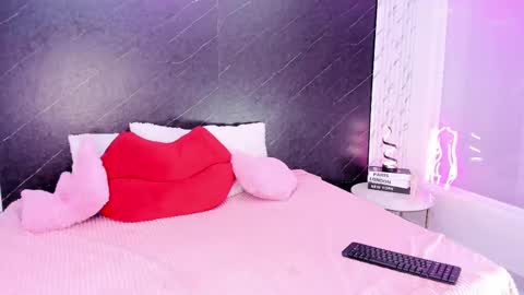 I am Lizz online show from March 2025 12:01:02 PM