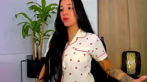 independent model online show from February 2026 07:30:01 AM