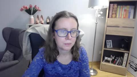 Lizzy online show from November 2025 06:14:02 AM