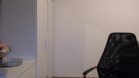 Lizzy Palmer online show from December 2024 10:05:01 PM