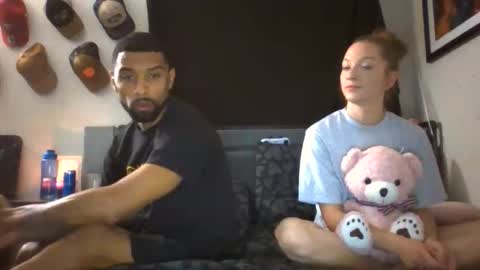 Snapshot of lizzyvonn chatting on April 2026 12:14:01 PM Lizzie Vonn online show from April 2026 12:14:01 PM