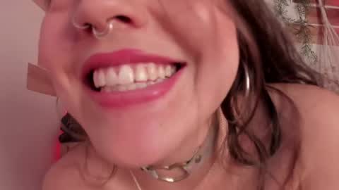 Snapshot of llanna_ chatting on April 2026 07:28:02 PM Llanna online show from April 2026 07:28:02 PM