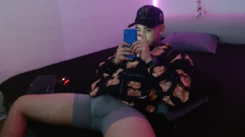 Snapshot of lliamm_2 chatting on January 2025 03:31:01 AM lliamm 2 online show from January 2025 03:31:01 AM