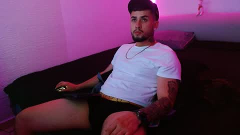 Snapshot of lliamm_2 chatting on January 2025 06:07:01 AM lliamm 2 online show from January 2025 06:07:01 AM