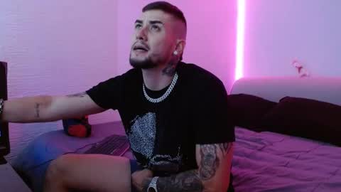 Snapshot of lliamm_2 chatting on January 2025 01:11:01 AM lliamm 2 online show from January 2025 01:11:01 AM