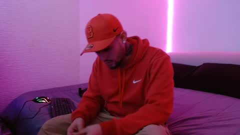 Snapshot of lliamm_2 chatting on February 2025 01:01:01 PM lliamm 2 online show from February 2025 01:01:01 PM