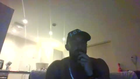 Snapshot of llleeeooonnn69 chatting on September 2025 07:14:02 PM Leon online show from September 2025 07:14:02 PM