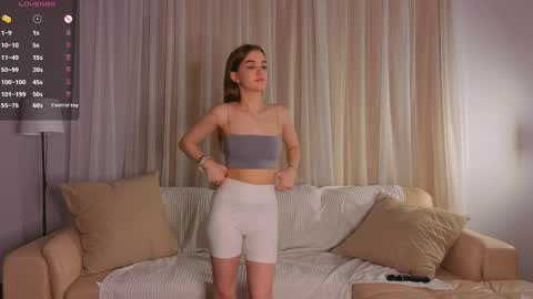 Luna online show from April 2026 03:17:02 PM