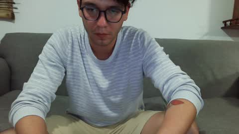 Snapshot of lobomx19 chatting on February 2025 02:03:02 AM Lobo online show from February 2025 02:03:02 AM