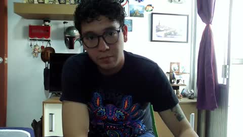 Snapshot of lobomx19 chatting on February 2025 10:18:02 PM Lobo online show from February 2025 10:18:02 PM