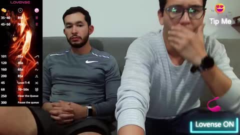 Snapshot of lobomx19 chatting on October 2025 12:30:02 AM Lobo online show from October 2025 12:30:02 AM