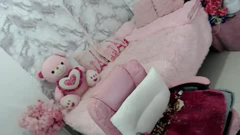 Snapshot of lobotara69 chatting on March 2026 12:38:01 AM Thea online show from March 2026 12:38:01 AM