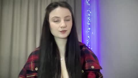 locaalis1 online show from February 2025 02:25:02 PM