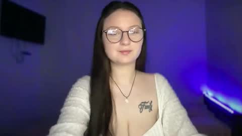 locaalis1 online show from October 2025 10:46:02 AM