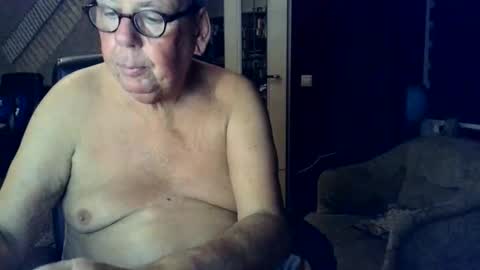 Loebet online show from November 2025 04:40:02 PM