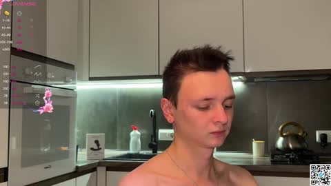 Snapshot of logan_mett chatting on October 2025 11:37:01 PM Logan online show from October 2025 11:37:01 PM