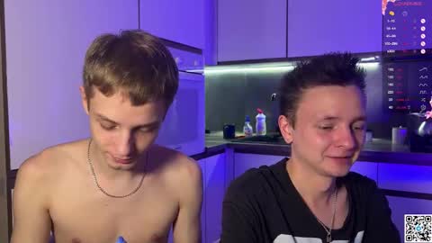 Snapshot of logan_mett chatting on October 2025 10:10:01 PM Logan online show from October 2025 10:10:01 PM