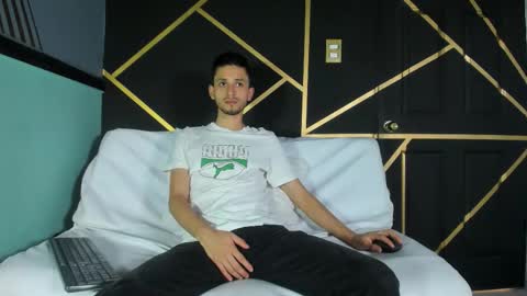 Snapshot of logan_rogers chatting on September 2025 02:09:02 PM Logan Rogers online show from September 2025 02:09:02 PM