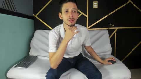 Snapshot of logan_rogers chatting on October 2025 11:51:02 AM Logan Rogers online show from October 2025 11:51:02 AM