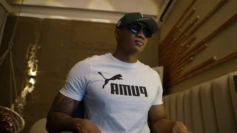 logan_varela online show from April 2026 05:12:02 PM