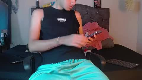 Snapshot of logan_willyams_ chatting on October 2025 08:20:01 PM logan_willyams_ online show from October 2025 08:20:01 PM