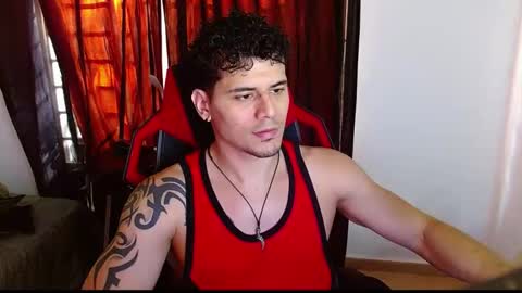 Snapshot of loganandrwz chatting on February 2026 09:30:02 PM Loganandrwz online show from February 2026 09:30:02 PM