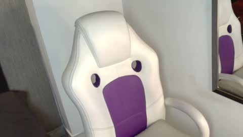 Loganfoster  online show from January 2026 08:14:02 PM