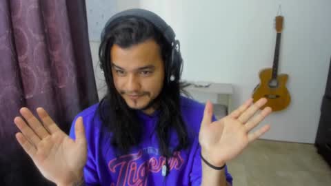 Snapshot of loganhot22 chatting on February 2025 06:08:02 PM Logan online show from February 2025 06:08:02 PM