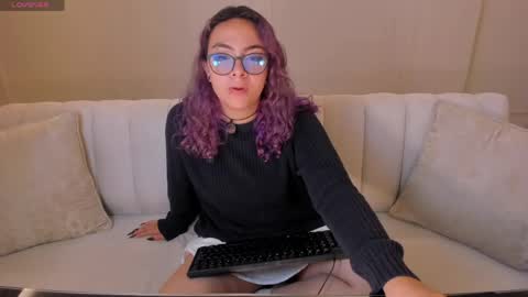 Snapshot of loiseharper chatting on May 2026 11:04:01 AM Loise online show from May 2026 11:04:01 AM