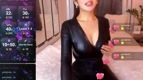 Snapshot of loisewilliams chatting on March 2026 11:17:01 PM Mistress L online show from March 2026 11:17:01 PM